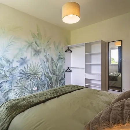 La Maison Des Roses Holiday home *