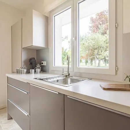 La Maison Des Roses Holiday home Athis (Marne)