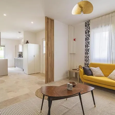 Holiday home La Maison Des Roses *