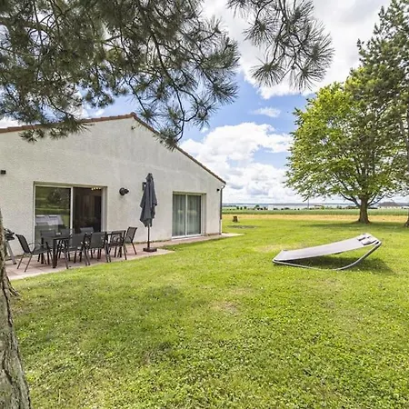 La Maison Des Roses Holiday home